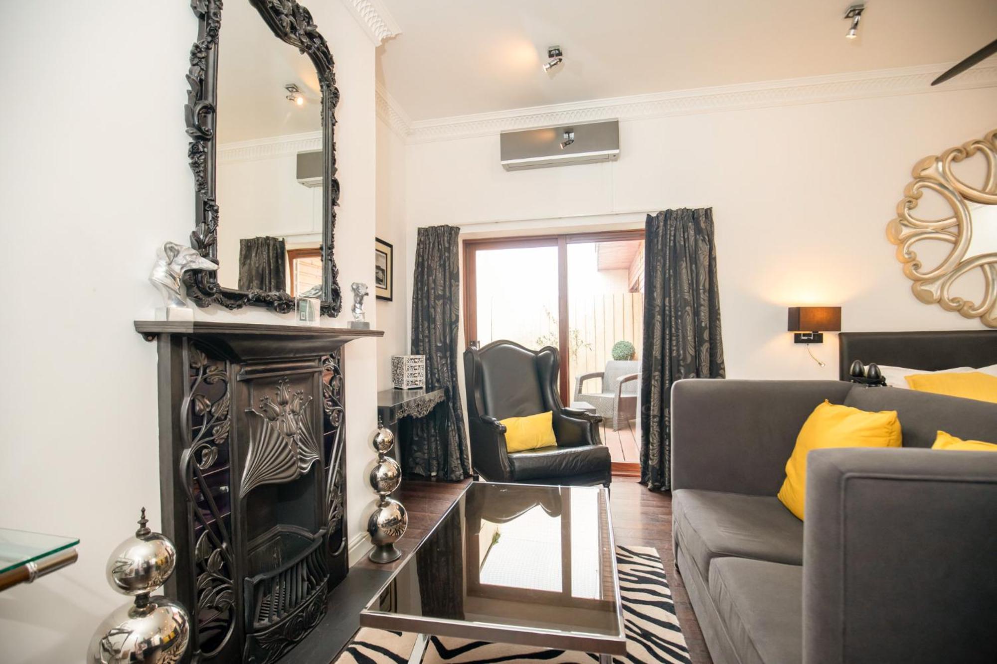 Strozzi Palace Suites By Mansley Cheltenham Exterior foto